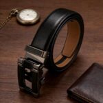 Men's automatic buckle business belt with metal and leather trim
