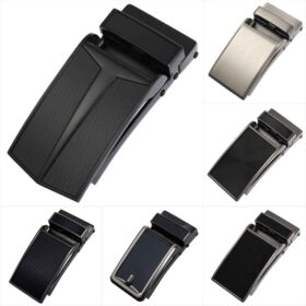 Automatic Alloy Belt Buckle for Men (Model LY33-0159) – Sleek matte black and silver finishes, quick-release automatic locking mechanism, durable alloy construction, ideal for leather belt replacement and wholesale bulk orders.