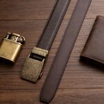 Premium Vintage-Style Leather Belt – Bronze Buckle Business Gift, Wholesale DC8655 - Image 4
