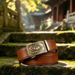 Wholesale Retro Zen Lotus Automatic Belt – Vintage Brass Ratchet Buckle, Premium Brown Leather DC8676 - Image 2